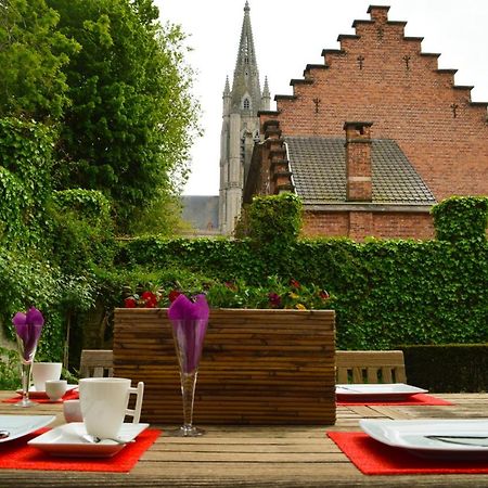 Bed and Breakfast De Gelaarsde Kat Ypres Exterior foto