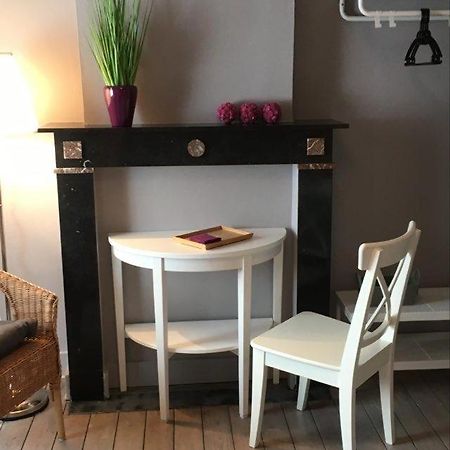 Bed and Breakfast De Gelaarsde Kat Ypres Exterior foto