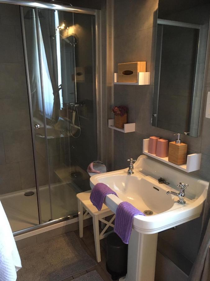 Bed and Breakfast De Gelaarsde Kat Ypres Exterior foto