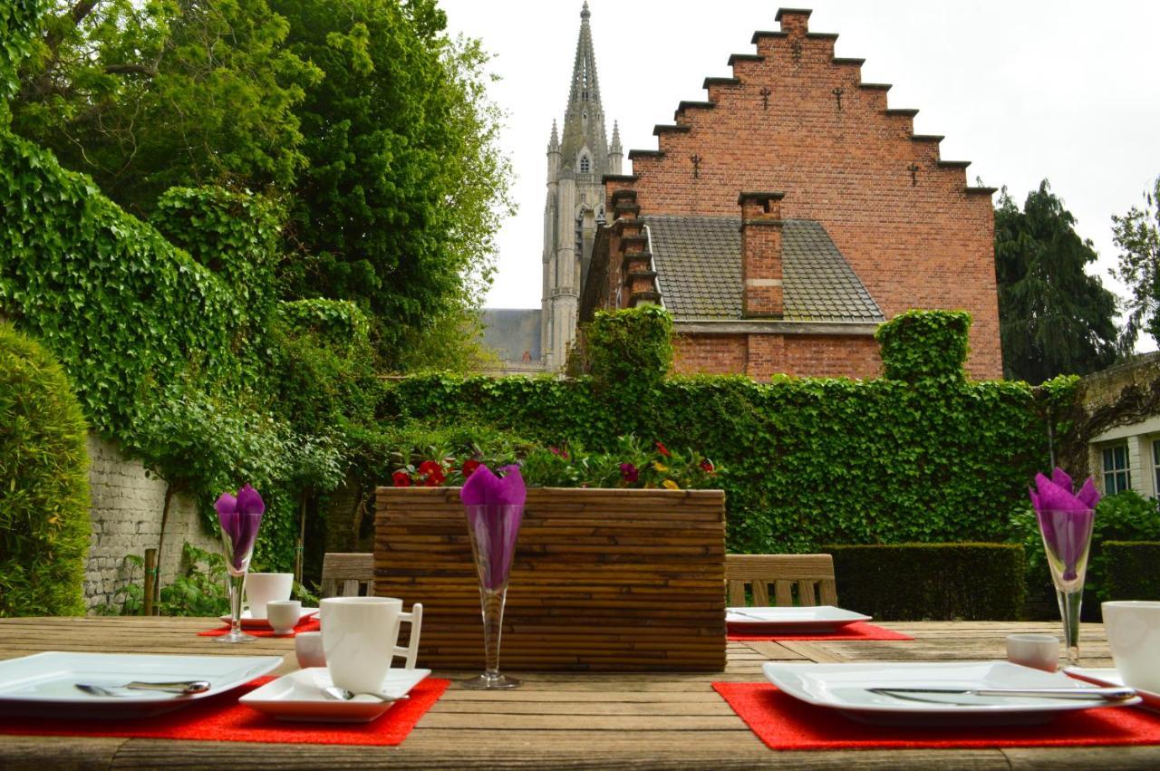 Bed and Breakfast De Gelaarsde Kat Ypres Exterior foto
