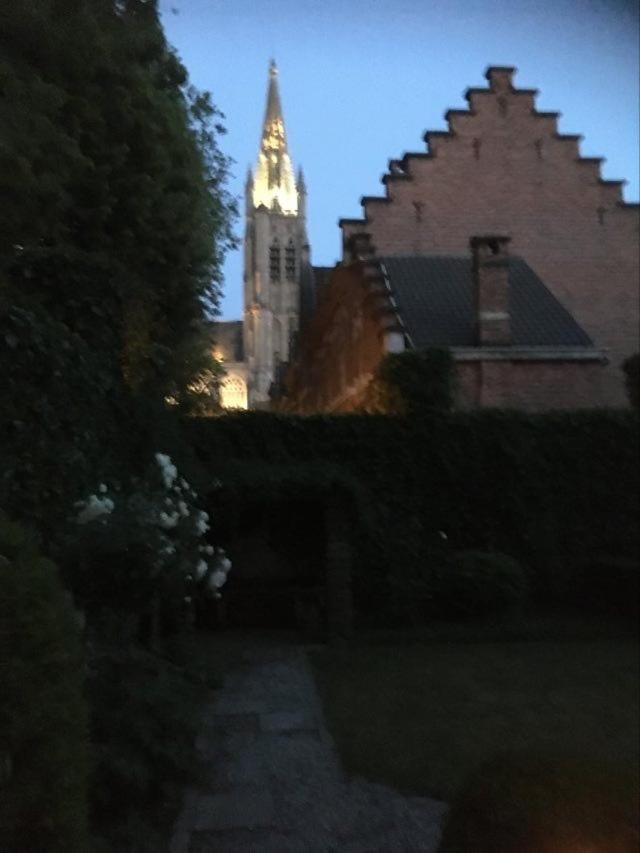 Bed and Breakfast De Gelaarsde Kat Ypres Exterior foto