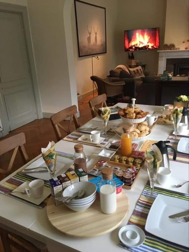 Bed and Breakfast De Gelaarsde Kat Ypres Exterior foto